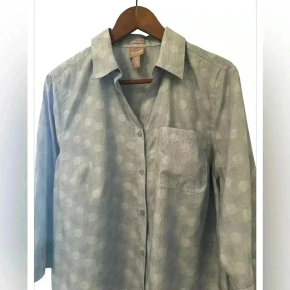 Chicos Women’s Blue Polkadot Button-down, size 2, Career, Cotton - Picture 5 of 8